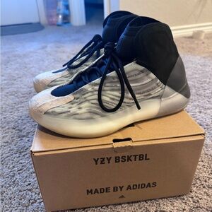 adidas gazelle silver green womens Shop Beige Mens adidas adidas Yeezy Quantum Lace Up Sneakers  Shoebacca